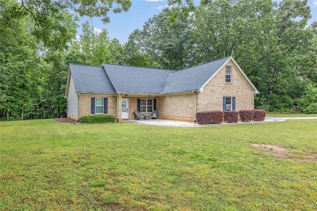 141 Meadow Creek Court Court, Commerce, GA 30530 — most recent listing photo