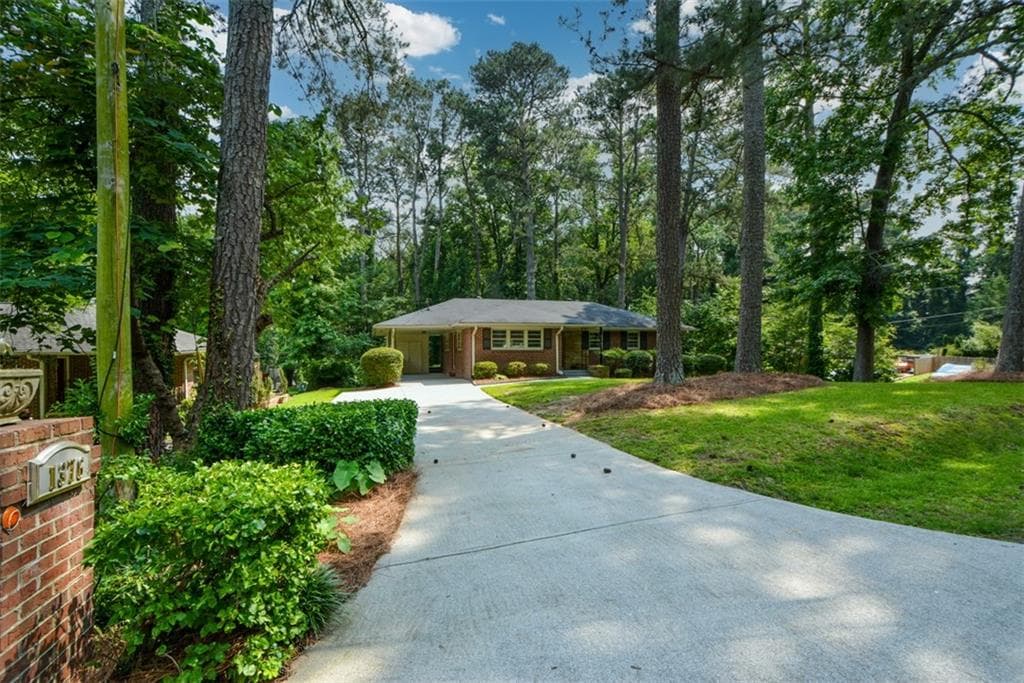 1376 Woodbine Street, Marietta, GA 30062 — most recent listing photo