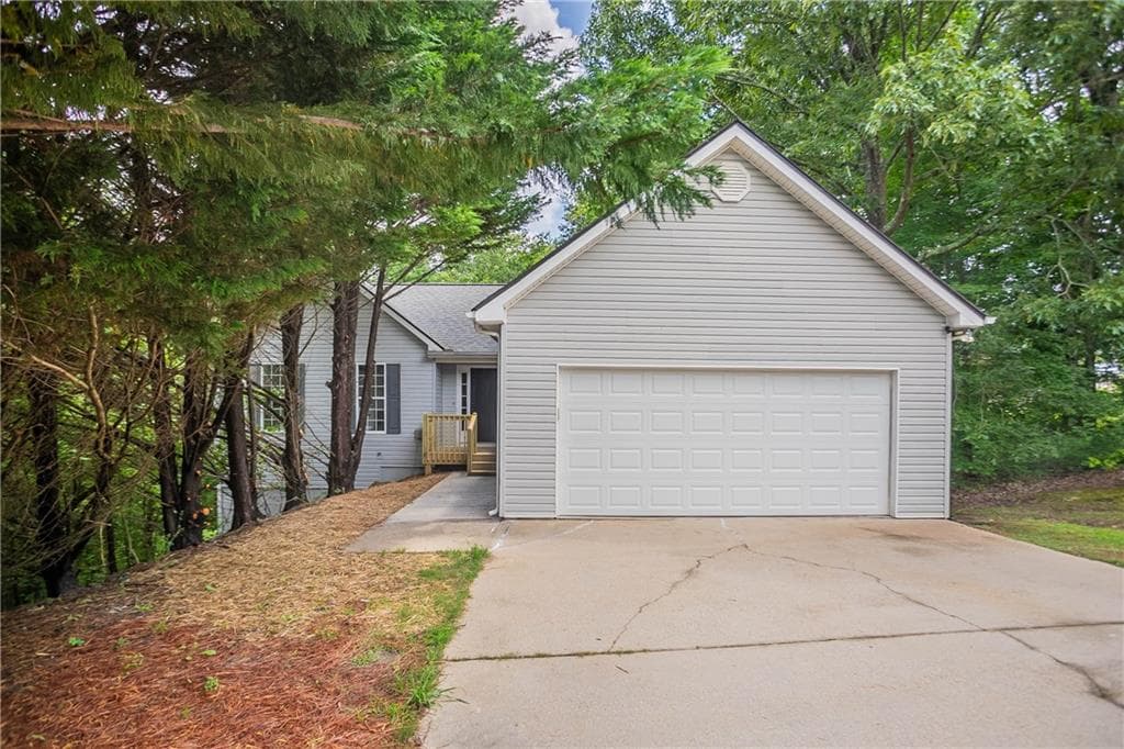 5096 Limerick Lane, Flowery Branch, GA 30542 — most recent listing photo