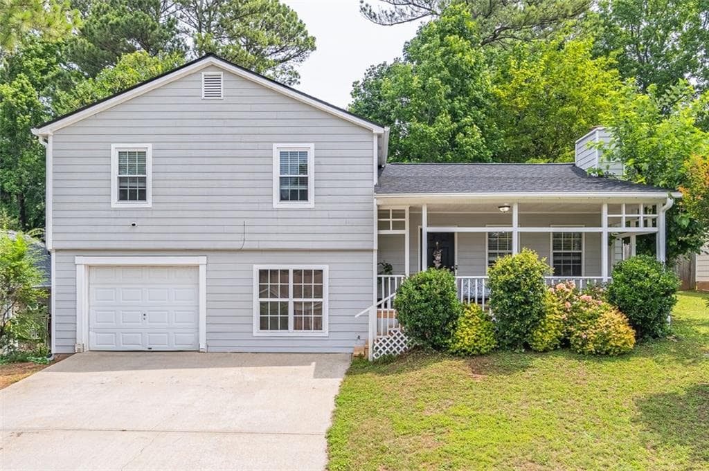 3 bedroom, 2 bathroom, 1,532 sq ft single family residence sold at 2320 BOONE Place, Snellville, GA 30078