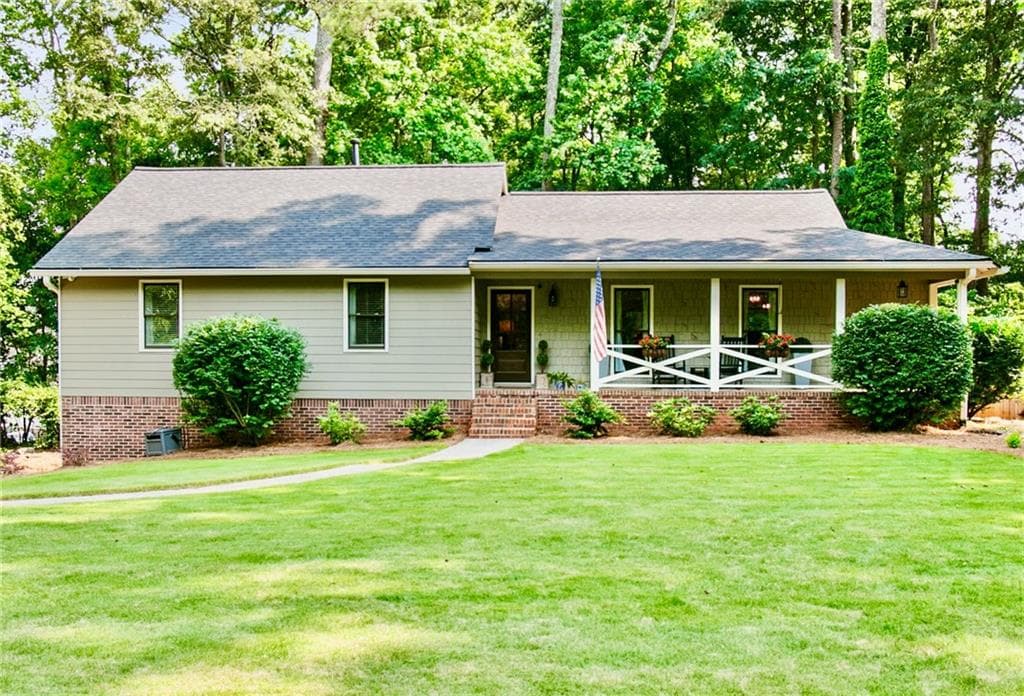 4 bedroom, 2 bathroom, 2,046 sq ft single family residence sold at 3255 Sutcliffe Ridge, Marietta, GA 30064