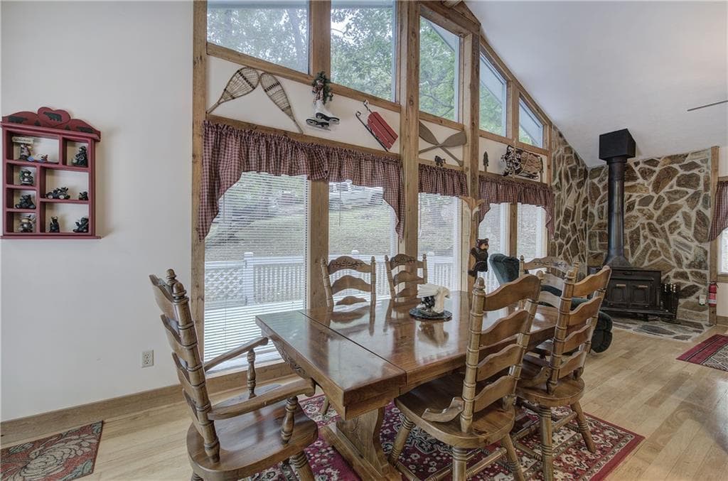 3 bedroom, 2 bathroom, 1,790 sq ft single family residence for sale at 214 South View Trail, Jasper, GA 30143 — photo 10
