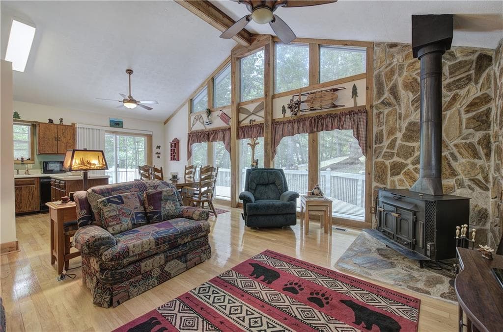 3 bedroom, 2 bathroom, 1,790 sq ft single family residence for sale at 214 South View Trail, Jasper, GA 30143 — photo 5