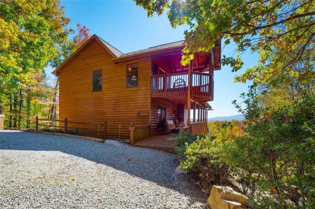 3 bedroom, 3 bathroom, 2,730 sq ft single family residence for sale at 192 Oak Ridge Way, Morganton, GA 30560 — photo 3