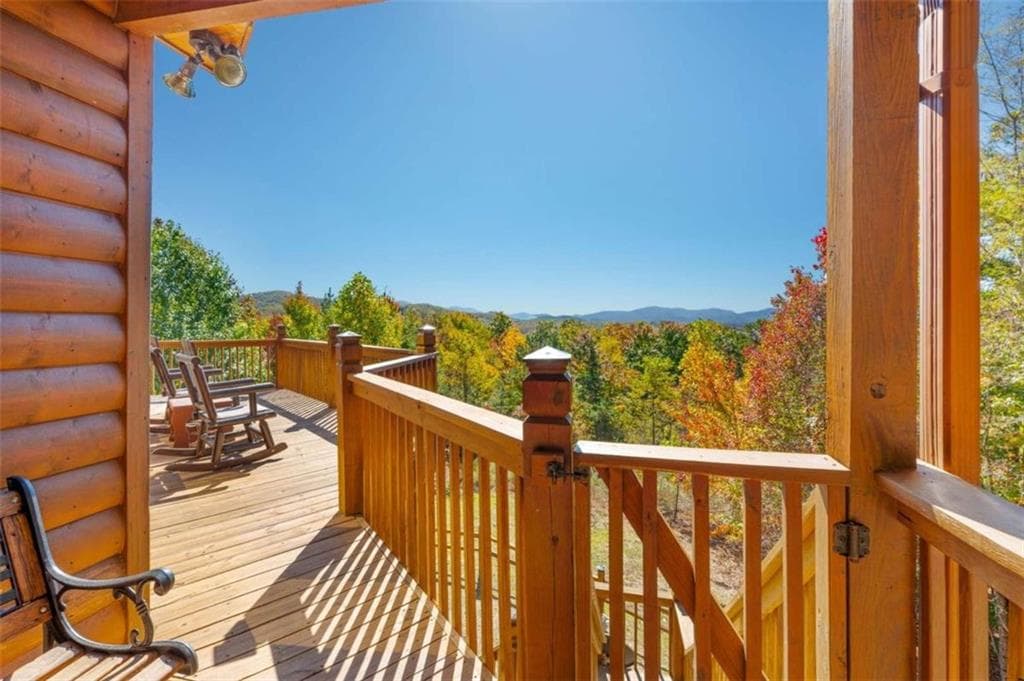 3 bedroom, 3 bathroom, 2,730 sq ft single family residence for sale at 192 Oak Ridge Way, Morganton, GA 30560 — photo 9