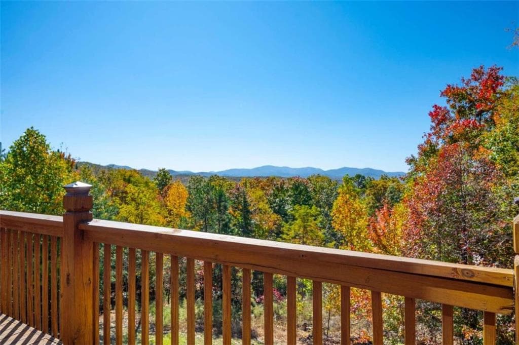 3 bedroom, 3 bathroom, 2,730 sq ft single family residence for sale at 192 Oak Ridge Way, Morganton, GA 30560 — photo 10