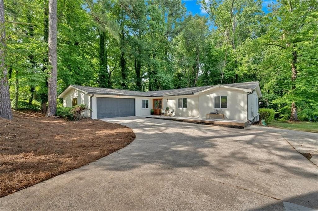 4492 Riverwood Circle, Decatur, GA 30035 — most recent listing photo