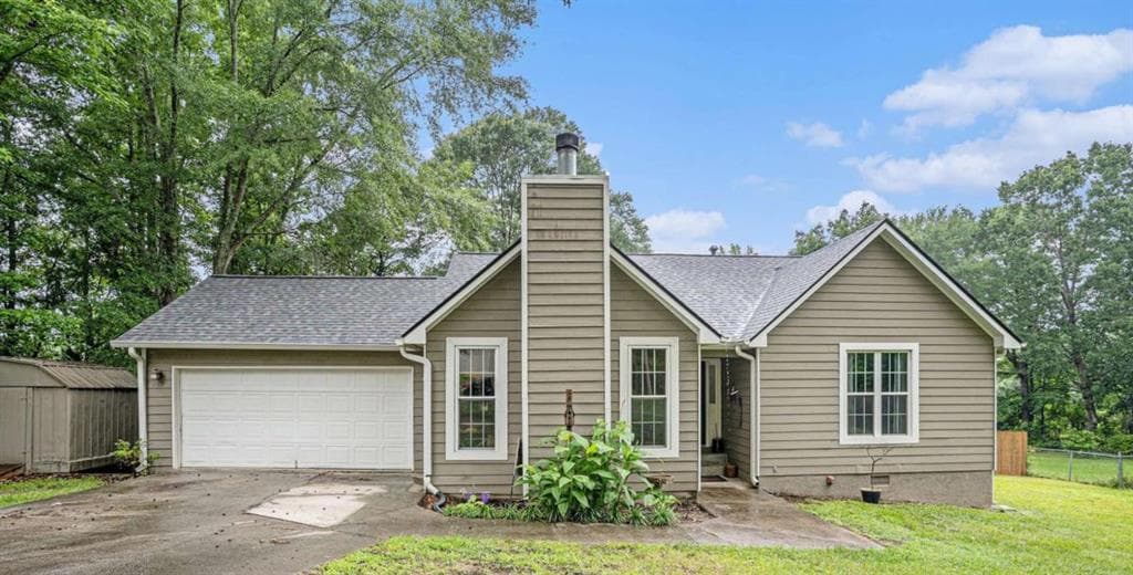 220 Spring Circle, Senoia, GA 30276 — most recent listing photo