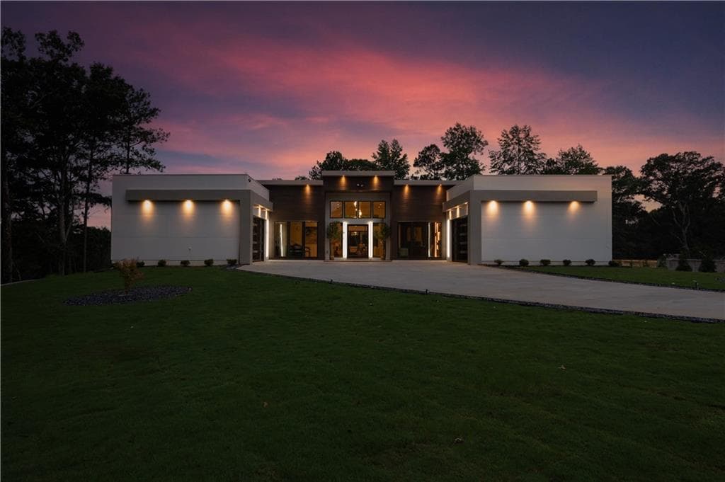 6 bedroom, 7 bathroom single family residence sold at 292 Highway 279, Fayetteville, GA 30214
