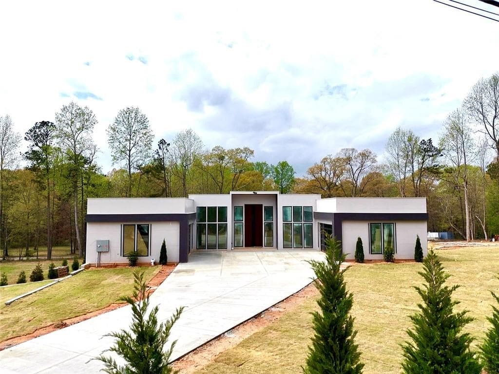 7 bedroom, 8 bathroom single family residence sold at 0 Highway 279, Fayetteville, GA 30214