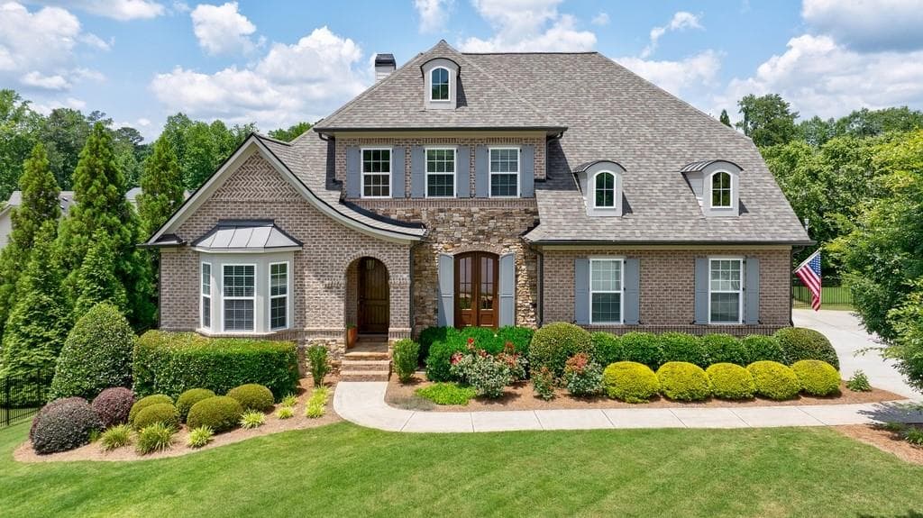 9015 Emerson Place, Alpharetta, GA 30004 — most recent listing photo