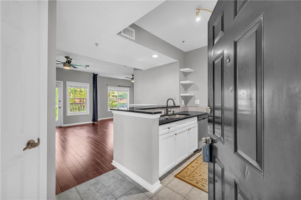1250 Parkwood Circle 1213, Atlanta, GA 30339 — most recent listing photo