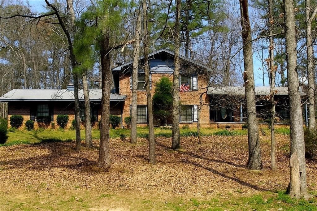 203 Woodland Drive, Calhoun, GA 30701 — most recent listing photo