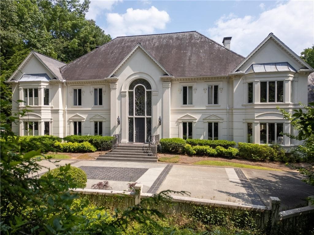 8 bedroom, 10 bathroom, 13,092 sq ft single family residence sold at 70 Finch Forest Trail, Atlanta, GA 30327