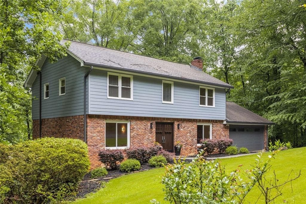 4 bedroom, 3 bathroom, 2,439 sq ft single family residence sold at 2892 Guinevere Drive, Atlanta, GA 30345