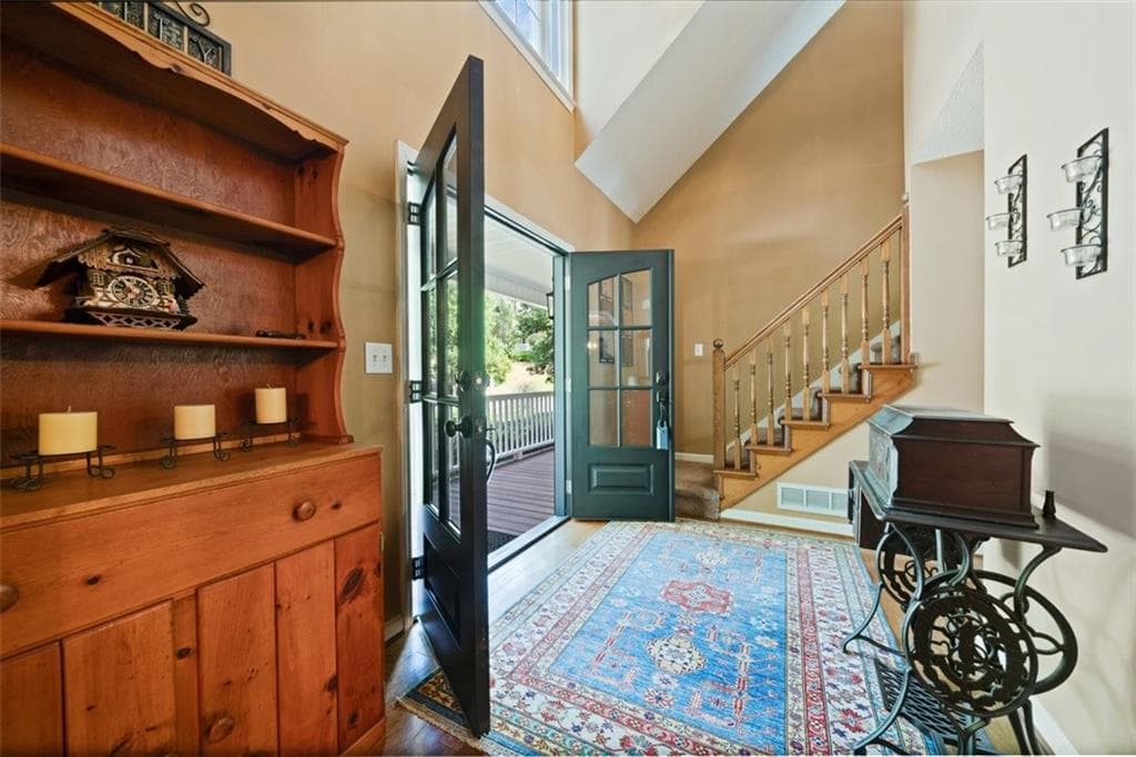 3 bedroom, 3 bathroom, 2,058 sq ft single family residence under contract at 212 WARRENTON Drive, Douglasville, GA 30134 — photo 6