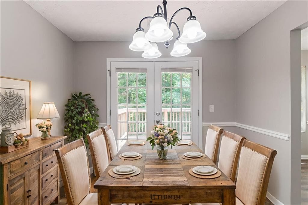 4 bedroom, 2 bathroom, 1,889 sq ft single family residence for sale at 1404 Lancaster Court, Mcdonough, GA 30252 — photo 4