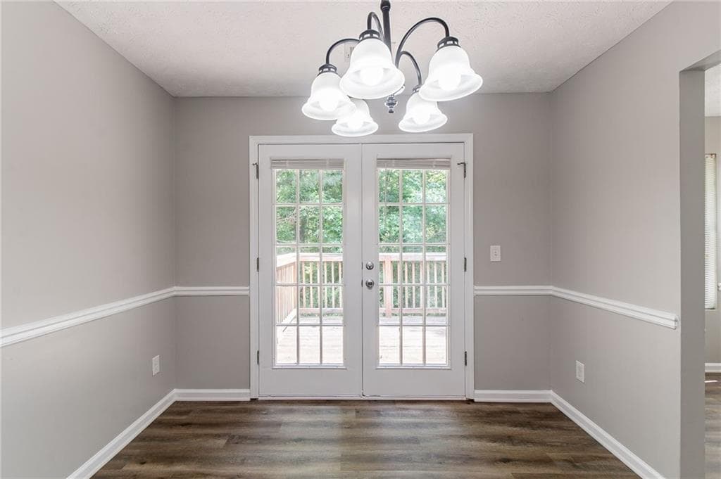 4 bedroom, 2 bathroom, 1,889 sq ft single family residence for sale at 1404 Lancaster Court, Mcdonough, GA 30252 — photo 9