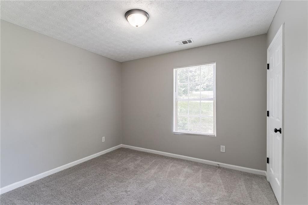 4 bedroom, 2 bathroom, 1,889 sq ft single family residence for sale at 1404 Lancaster Court, Mcdonough, GA 30252 — photo 10