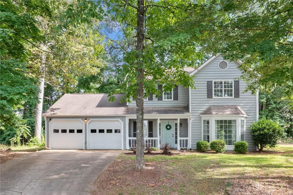 3 bedroom, 3 bathroom, 1,574 sq ft single family residence sold at 802 Bluff Place, Woodstock, GA 30188