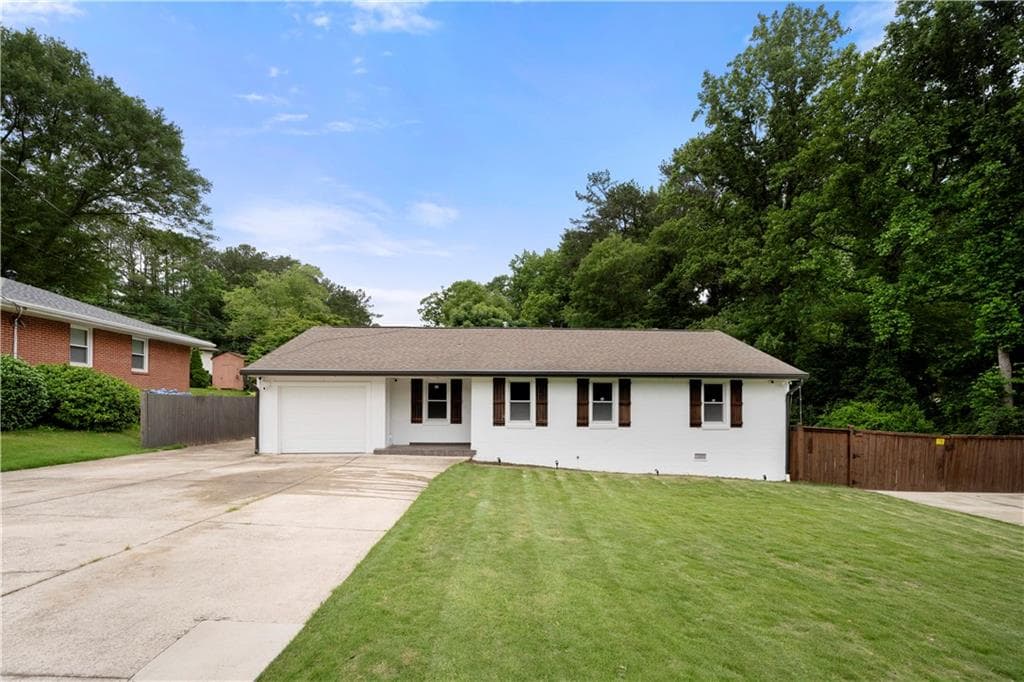 2021 Sherwood Dr Se, Marietta, GA 30067 — most recent listing photo