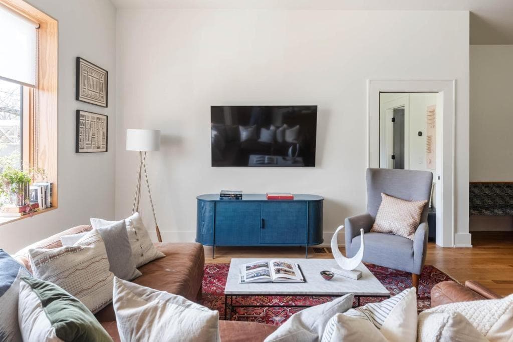 1 bedroom, 1 bathroom, 950 sq ft apartment for rent at 955 Wylie 6, Atlanta, GA 30316 for $3,500 a month — photo 3