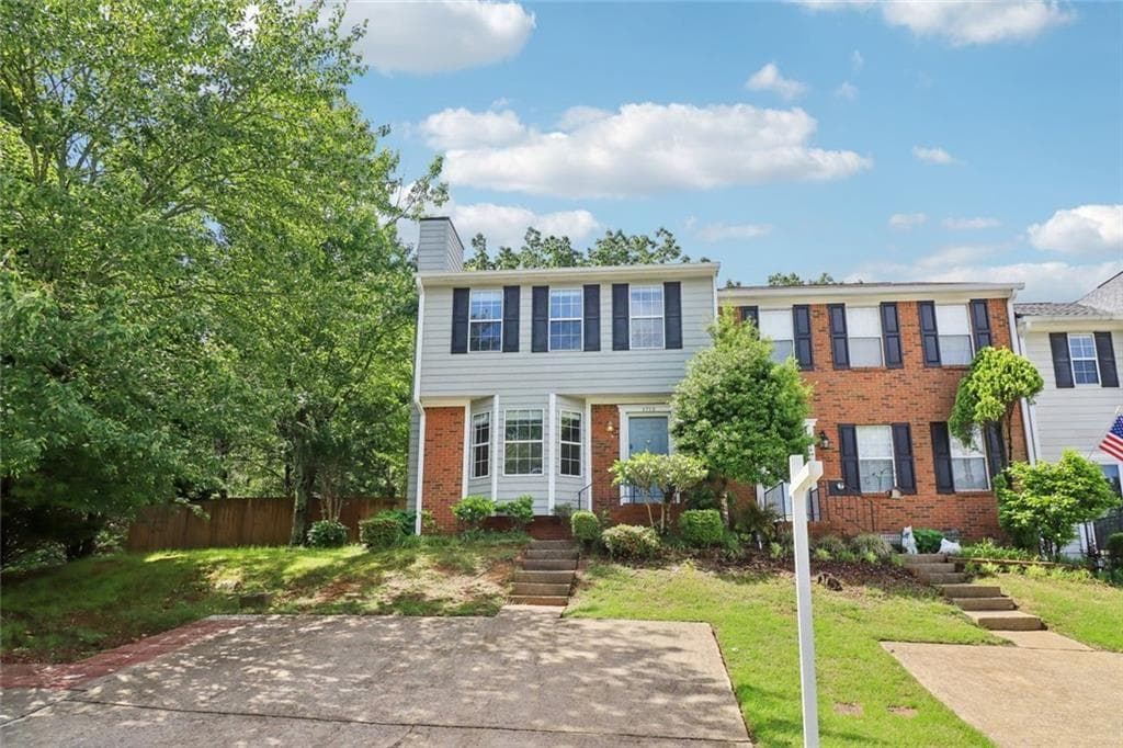3 bedroom, 3 bathroom, 1,292 sq ft townhouse sold at 1712 Grist Mill Drive, Marietta, GA 30062