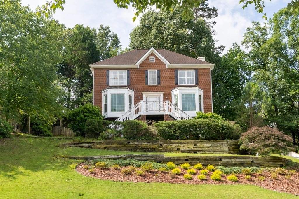 4 bedroom, 3 bathroom, 2,550 sq ft single family residence sold at 1350 Rivershyre Parkway, Lawrenceville, GA 30043