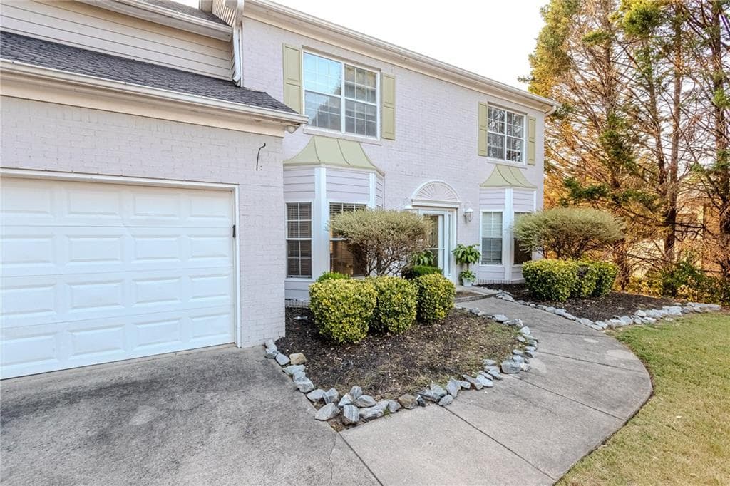 4 bedroom, 3 bathroom, 2,281 sq ft single family residence sold at 335 Wilma Court, Atlanta, GA 30331