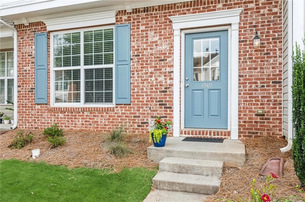 1049 Prestwyck Court, Alpharetta, GA 30004 — most recent listing photo