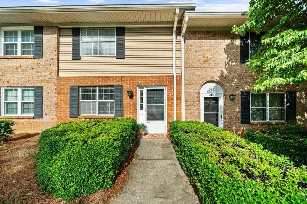 2 bedroom, 2 bathroom, 1,080 sq ft townhouse sold at 406 Northdale Court, Lawrenceville, GA 30046