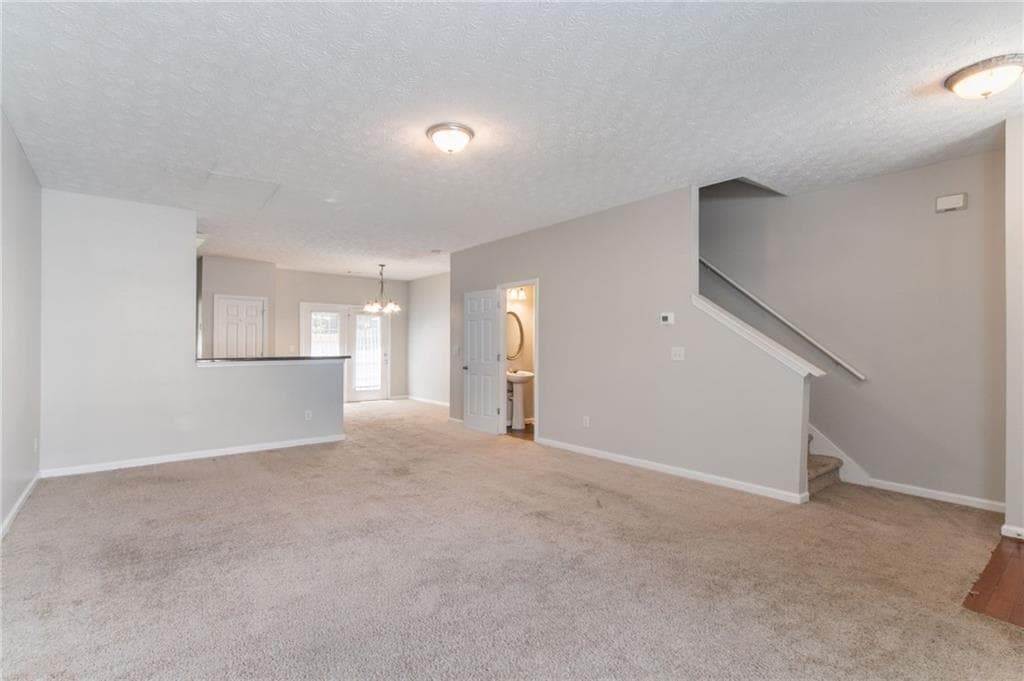 3 bedroom, 3 bathroom, 1,176 sq ft condominium for sale at 4217 High Park Lane, Atlanta, GA 30344 — photo 5