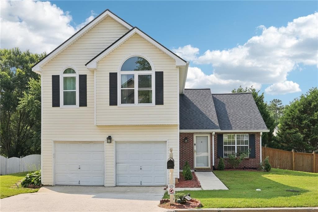 7033 Brecken Trace, Lithonia, GA 30058 — most recent listing photo