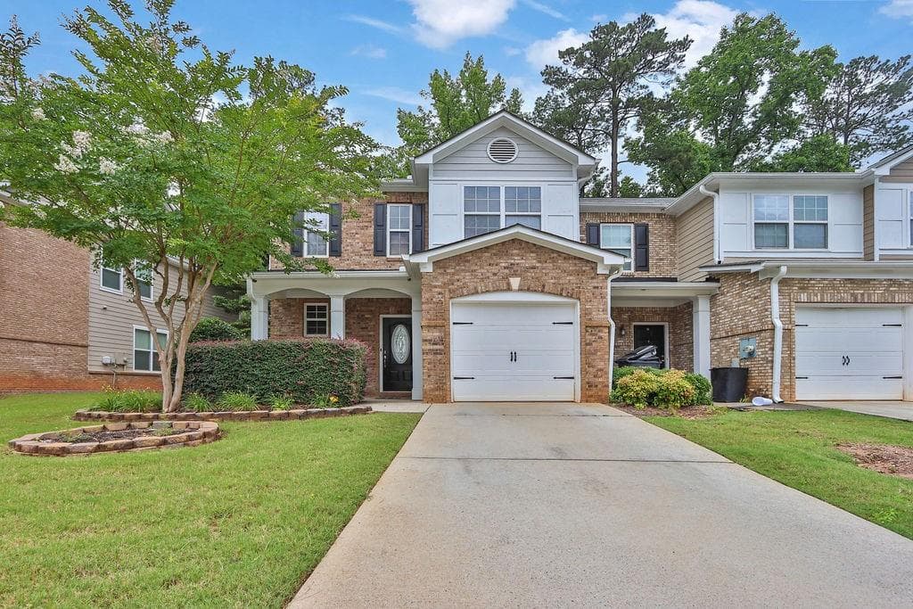 3 bedroom, 3 bathroom, 1,869 sq ft townhouse sold at 3461 Dianthus Lane, Lawrenceville, GA 30044