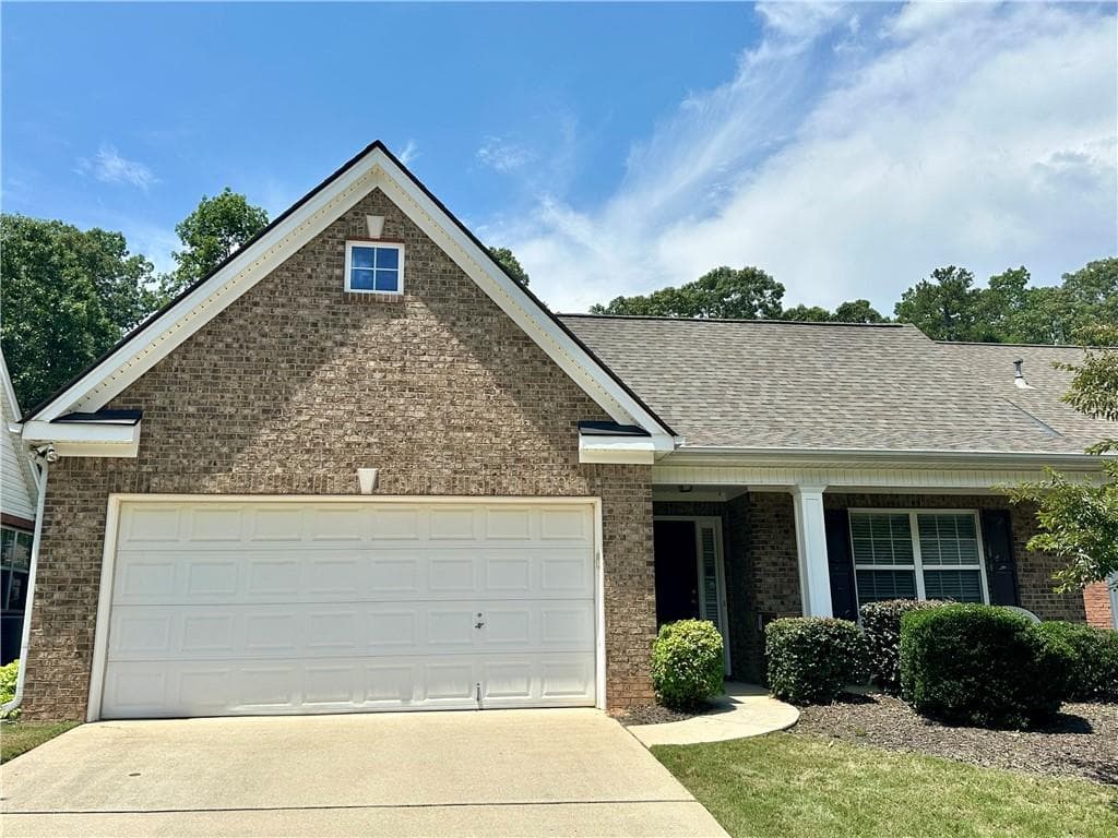 5565 Ashmoore Court, Flowery Branch, GA 30542 — most recent listing photo