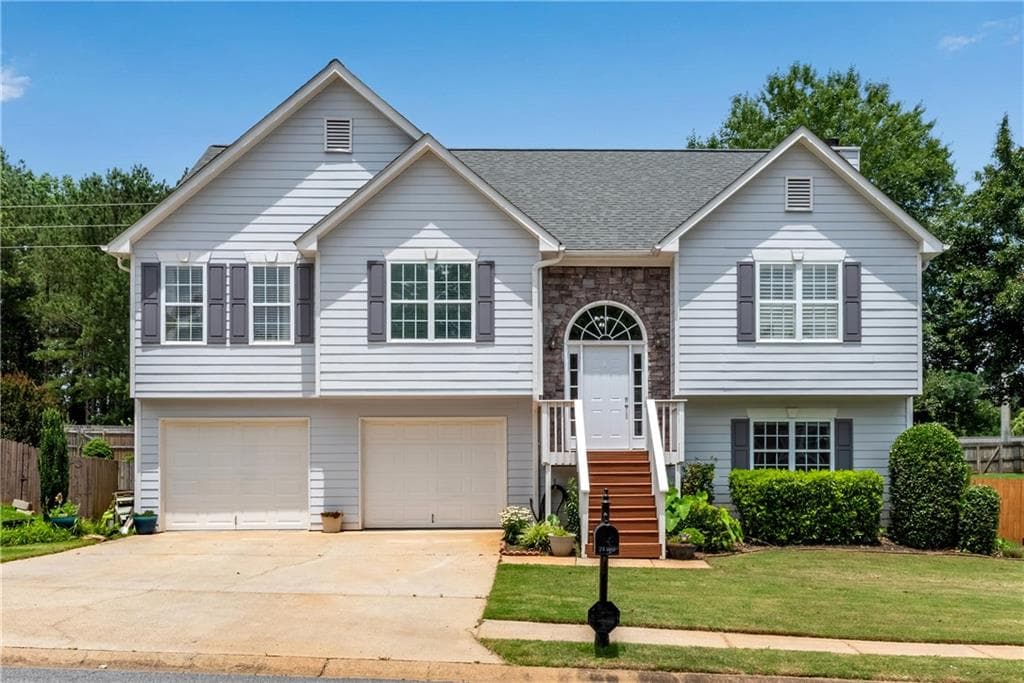 5 bedroom, 3 bathroom, 3,591 sq ft single family residence sold at 607 Lexington Way, Woodstock, GA 30189