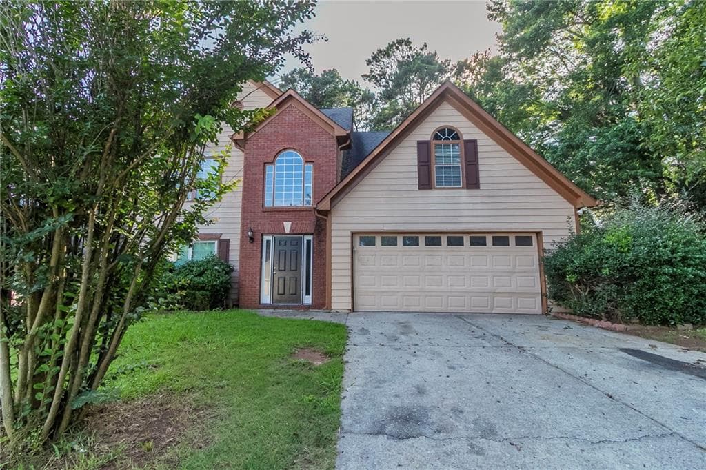 4 bedroom, 3 bathroom, 2,496 sq ft single family residence sold at 1464 Claredon Drive, Lawrenceville, GA 30043