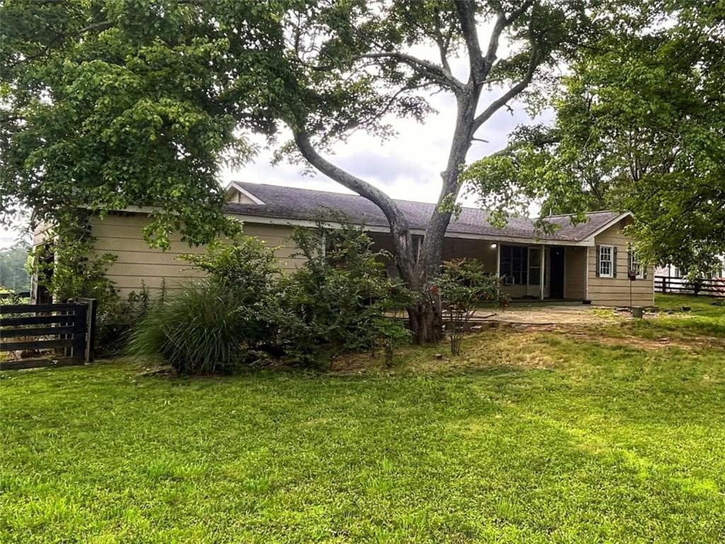 3 bedroom, 2 bathroom, 1,520 sq ft single family residence sold at 16685 Hopewell Road, Milton, GA 30004