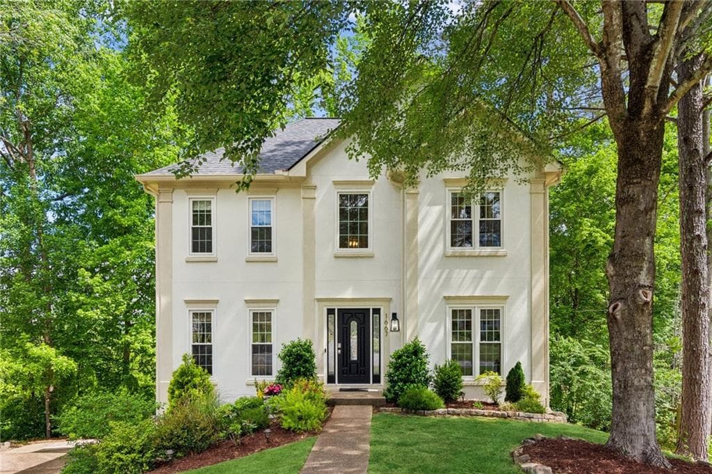 4 bedroom, 4 bathroom, 3,123 sq ft single family residence sold at 1667 Willow Way, Woodstock, GA 30188