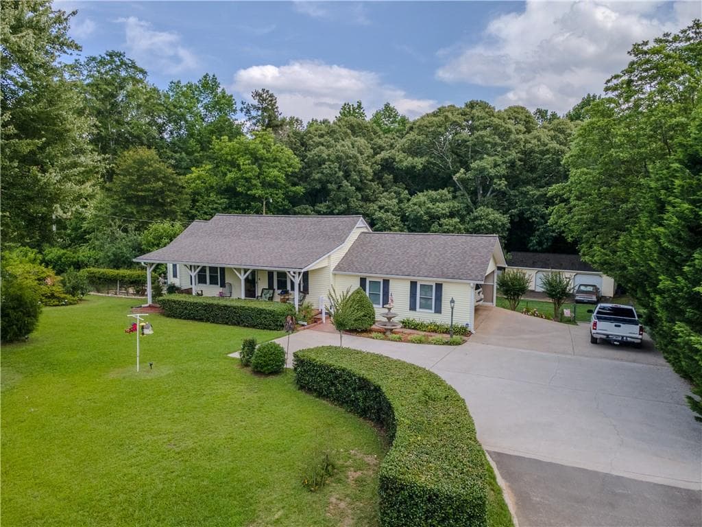 2 bedroom, 2 bathroom, 1,362 sq ft single family residence for sale at 4017 S South Bogan Road Road, Buford, GA 30519 — photo 2
