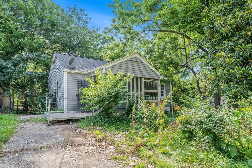 3 bedroom, 1 bathroom single family residence sold at 239 Haas Avenue, Atlanta, GA 30316