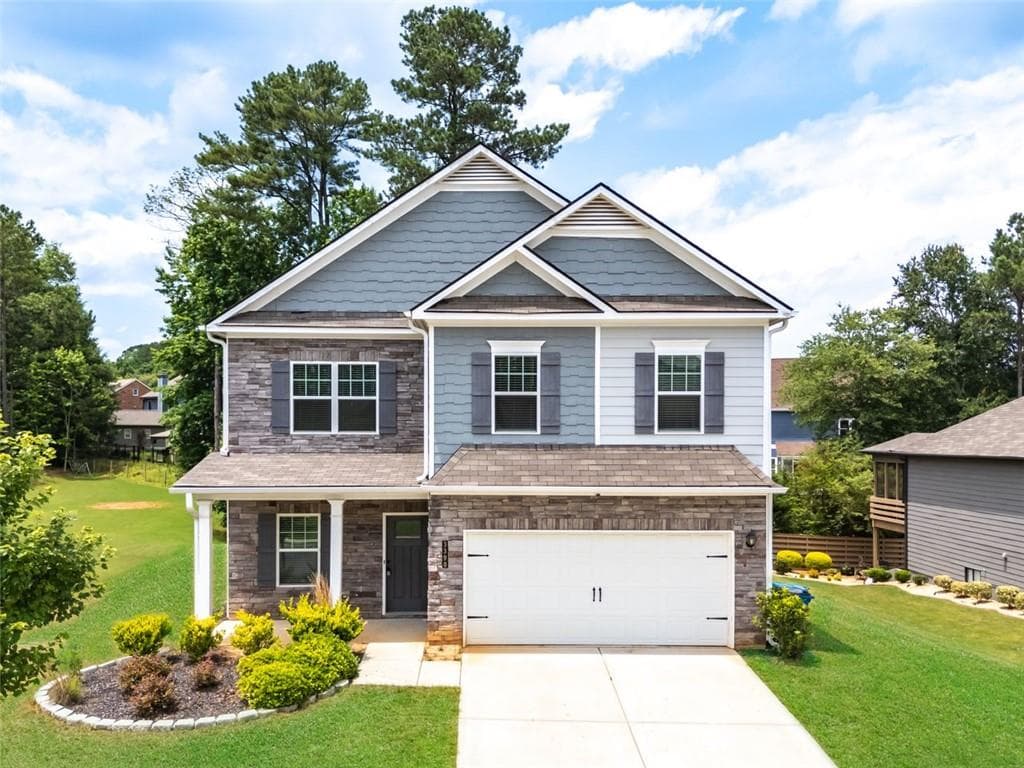 4 bedroom, 3 bathroom, 2,600 sq ft single family residence sold at 3390 Meadow Grass Drive, Dacula, GA 30019