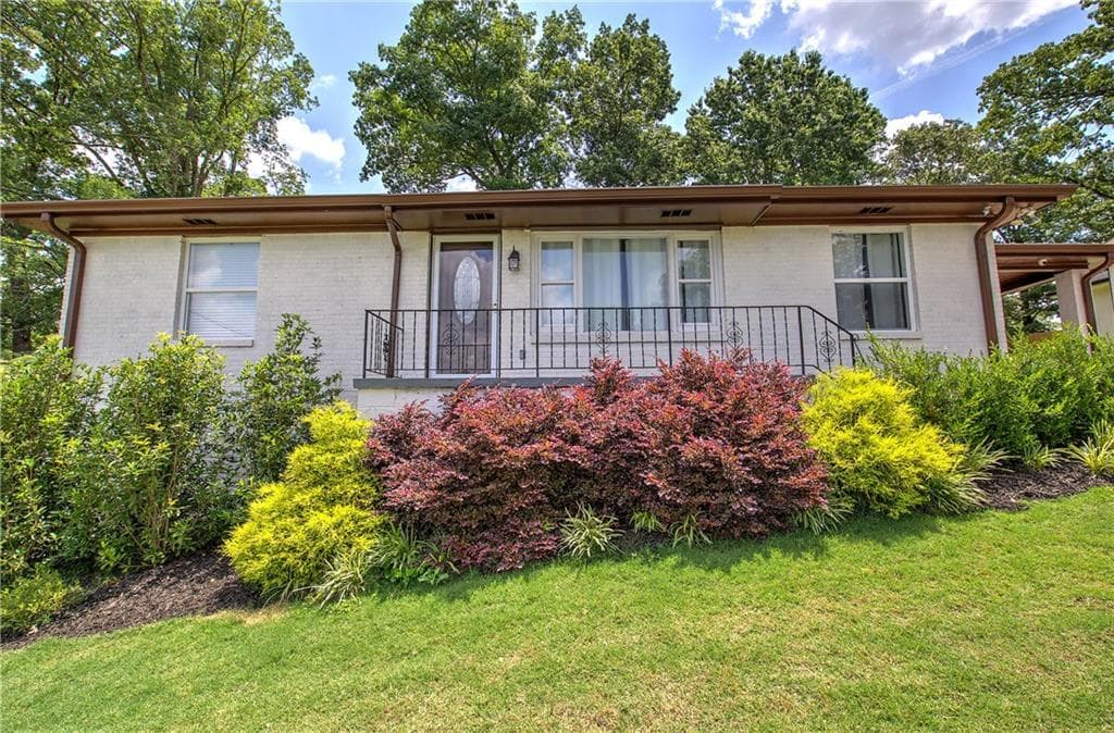 3 bedroom, 3 bathroom, 1,709 sq ft single family residence sold at 2646 Rockcliff Road, Atlanta, GA 30316
