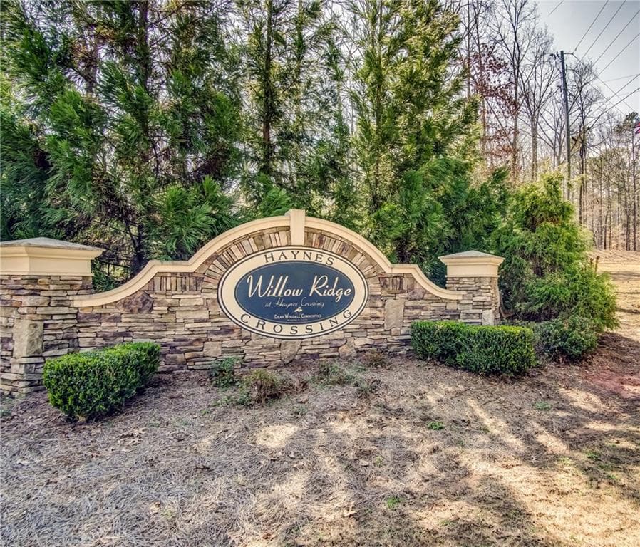 single family residence sold at 127 Spring Lake Trail, White, GA 30184