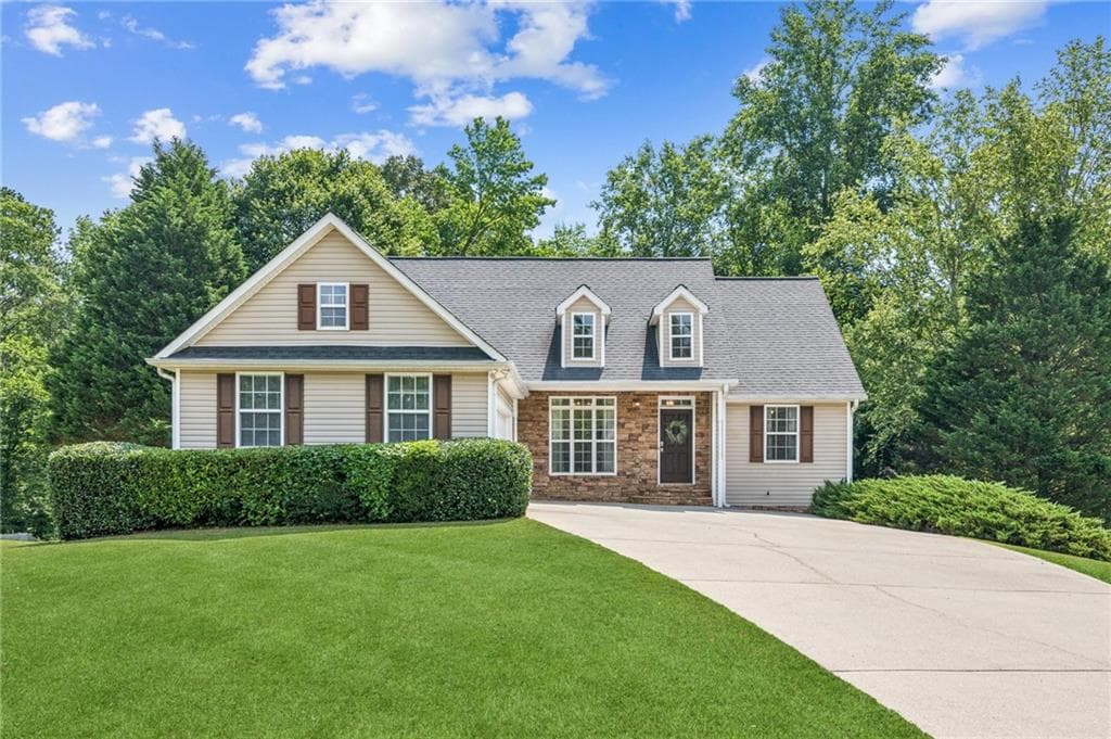 6890 Autumn Hills Drive, Cumming, GA 30028 — most recent listing photo