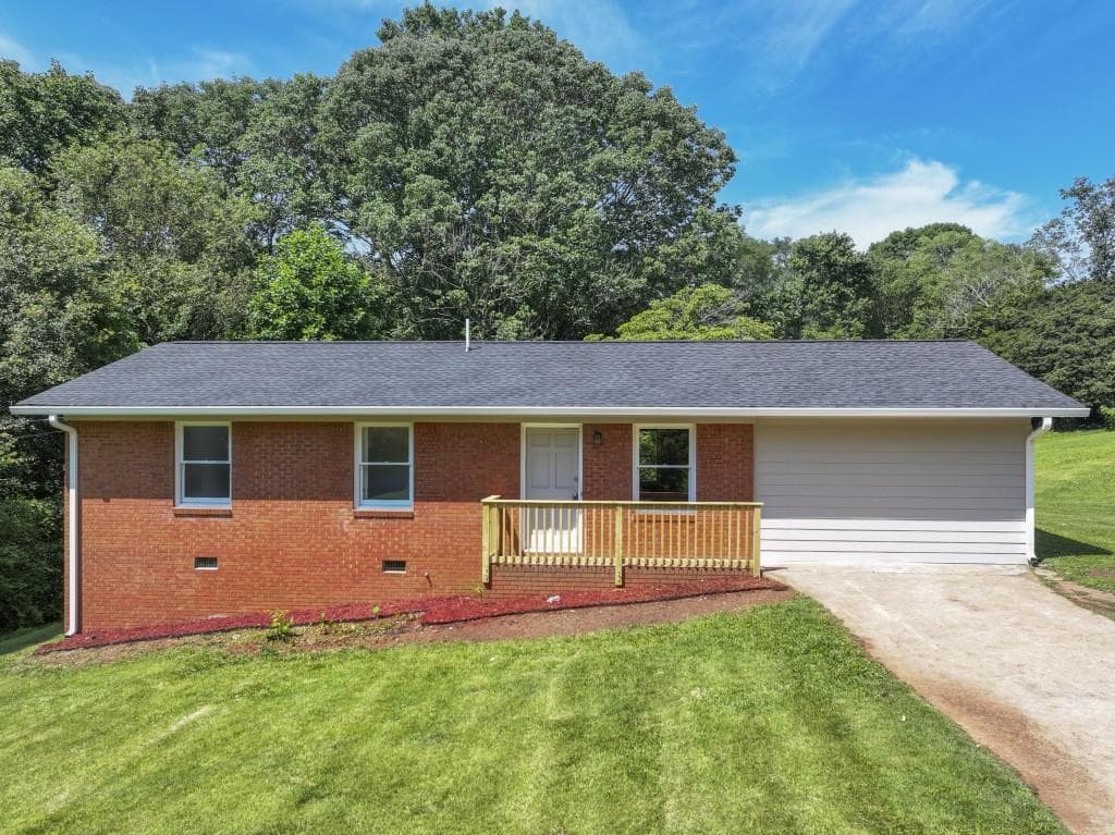 4094 Sharon Drive, Gainesville, GA 30507 — most recent listing photo