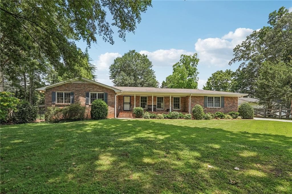 4 bedroom, 3 bathroom, 1,949 sq ft single family residence sold at 1501 Memory Lane, Smyrna, GA 30080