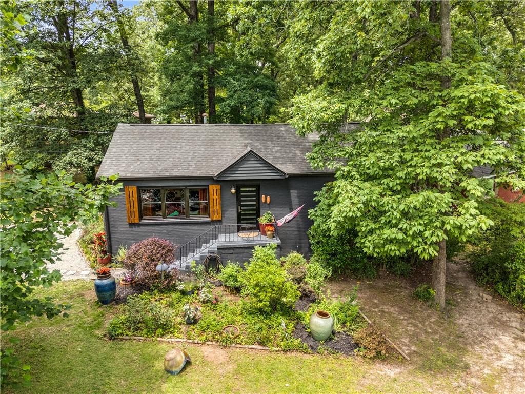 2 bedroom, 1 bathroom, 1,118 sq ft single family residence sold at 2468 Fallview Terrace, Atlanta, GA 30344