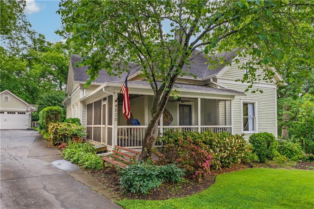 4 bedroom, 3 bathroom single family residence sold at 4520 Dallas Street, Acworth, GA 30101