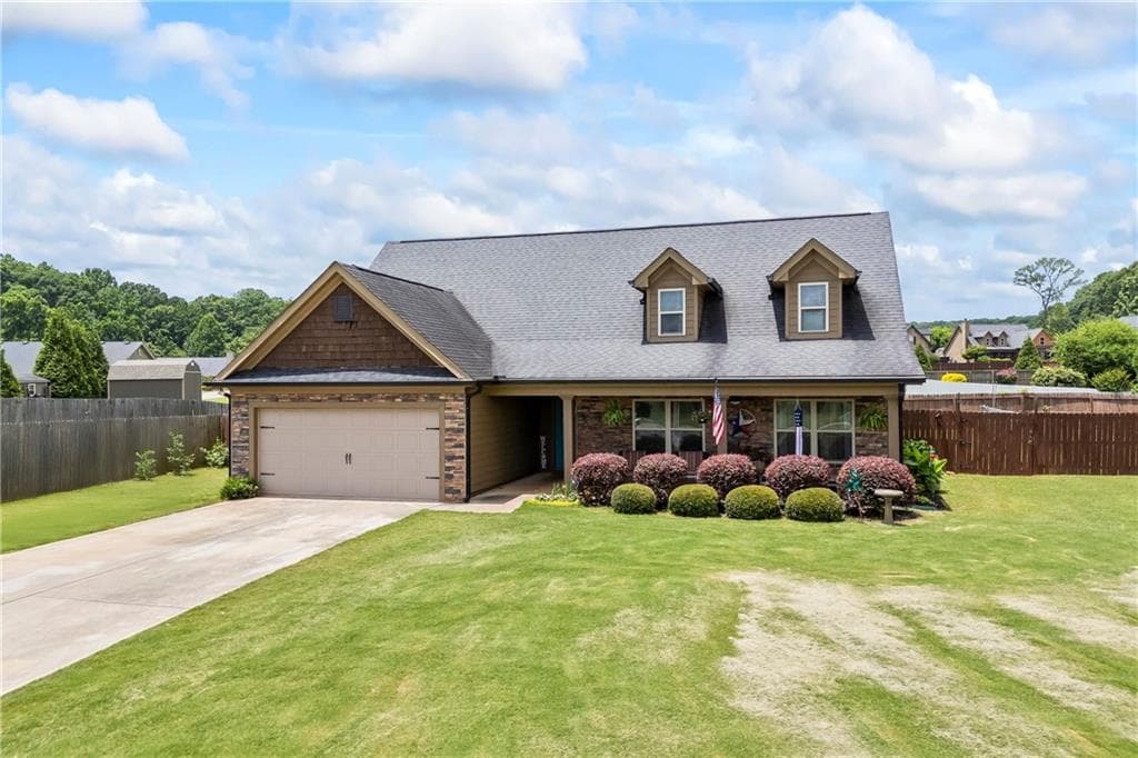 5 bedroom, 3 bathroom, 2,568 sq ft single family residence sold at 108 Lake Point Court, Jefferson, GA 30549